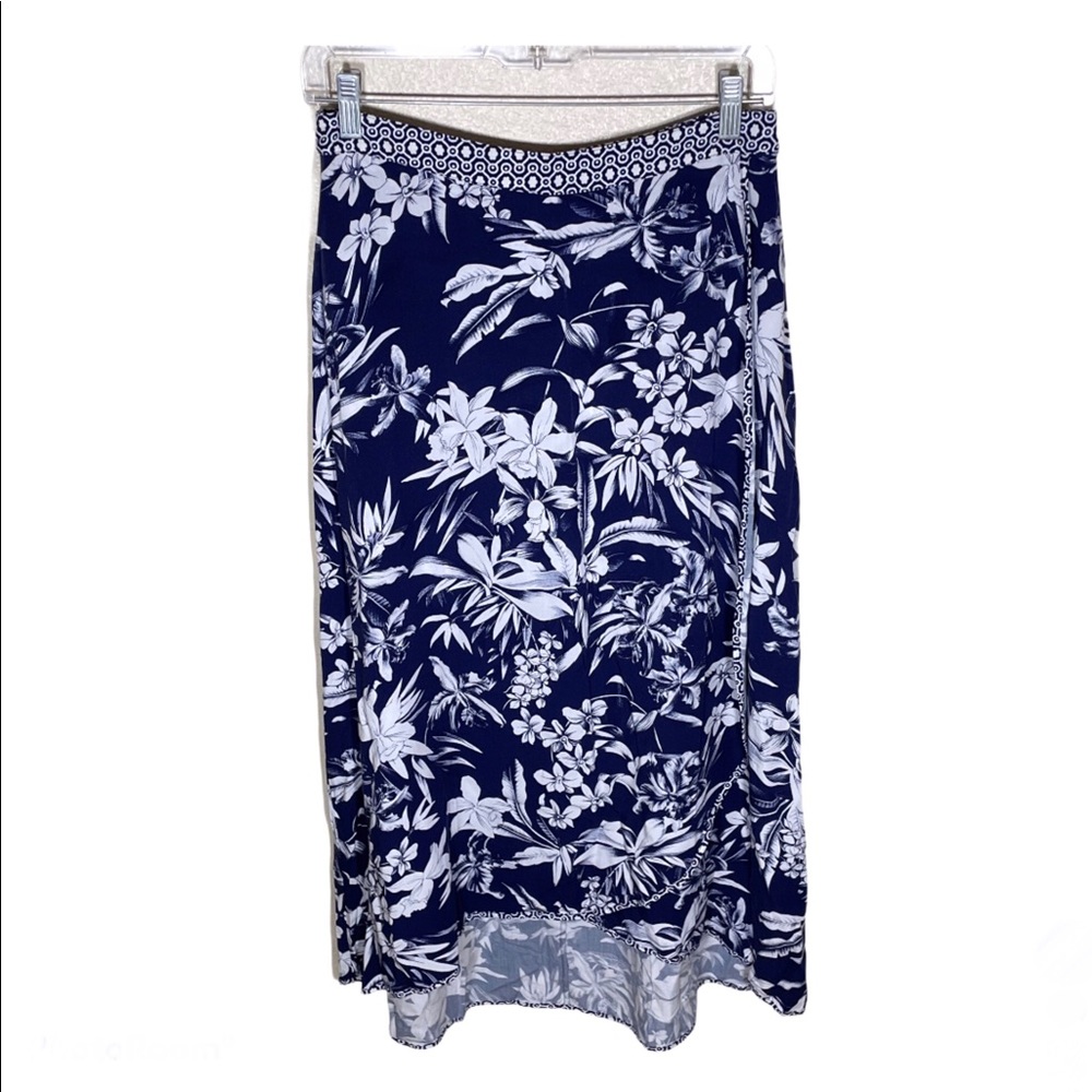 💛💛 4/$25 Tommy Bahama bl/white hi/low Hawaiian Floral Skirt